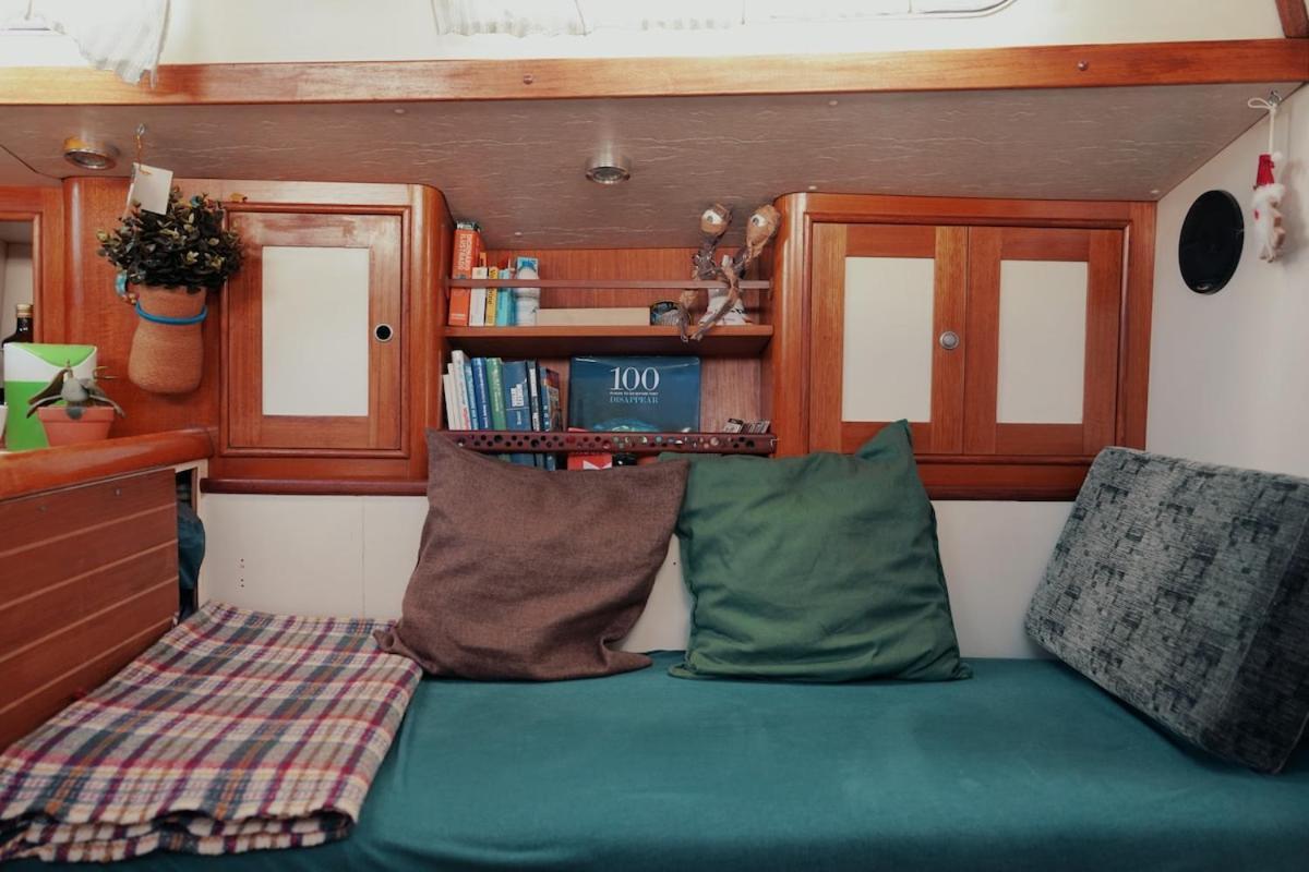 Hotel Cozy Lisbon Marina Sleepaboard - Sail Away Esterno foto